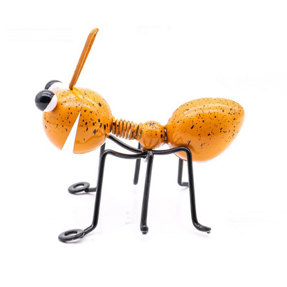 Buntes Metall-Ameisen-Gartenstatuette