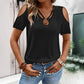 👕✨ 50% RABATT! Damen schulterfreies Oberteil mit V-Ausschnitt und Ring-Detail – Verführerisch, feminin & perfekt für heiße Tage ☀️