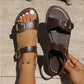 Flache Sommersandalen für Damen mit Doppelschnalle